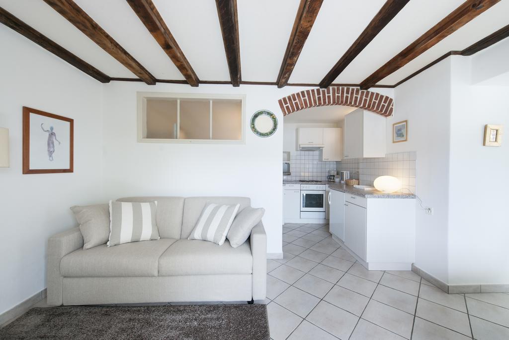 Apartments Posta Al Lago Ronco sopra Ascona Phòng bức ảnh